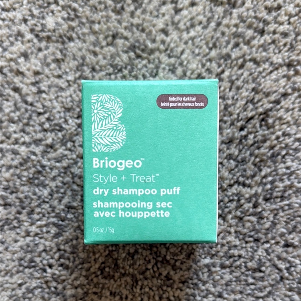 BRAND NEW Briogeo Dry Shampoo Puff